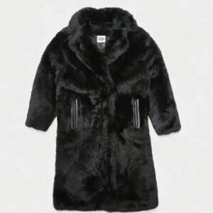 UGG Esme NWT Women's Plush Black Teddy Jacket.